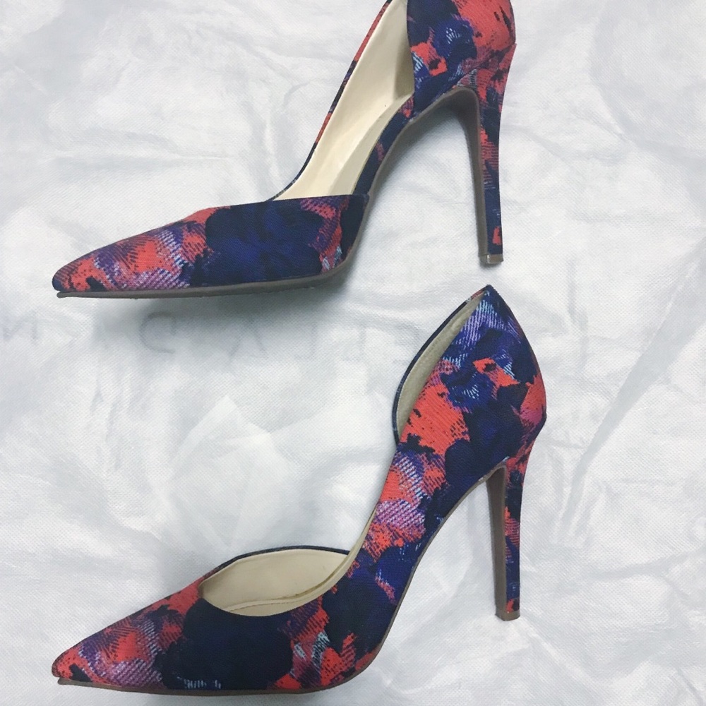 Pointy toed high heels
